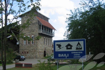 Baiļi