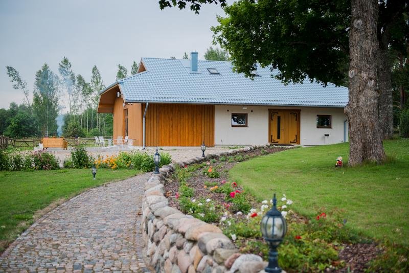 Saules svinību nams viesu nams