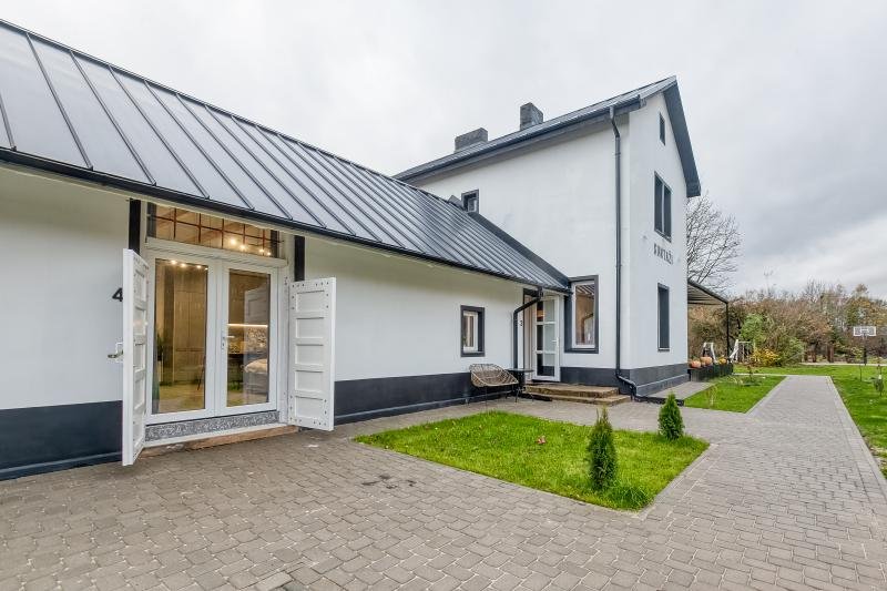 Suntažu Stacija viesu nams