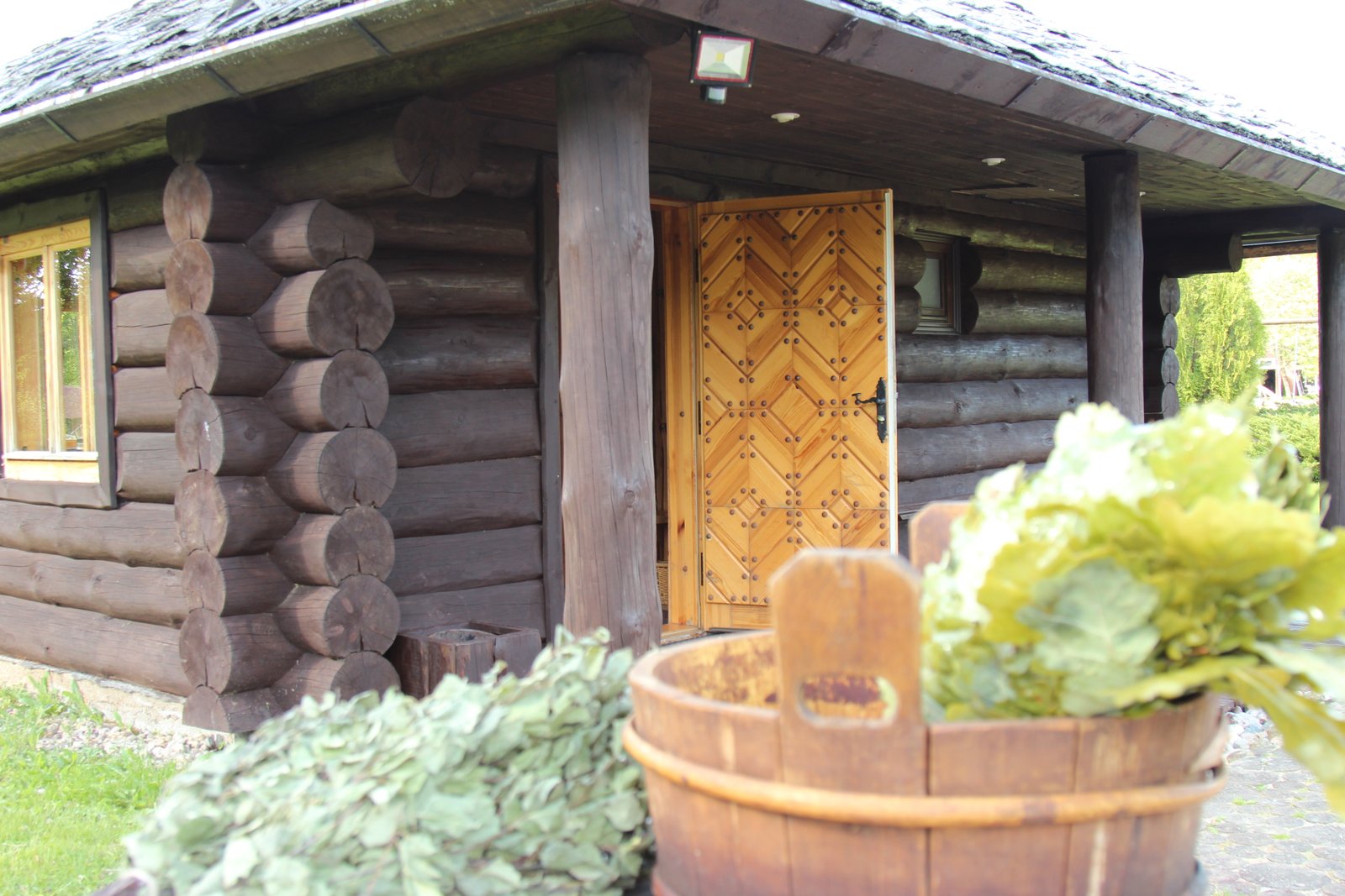 Viesu nams Hotel Brūveri