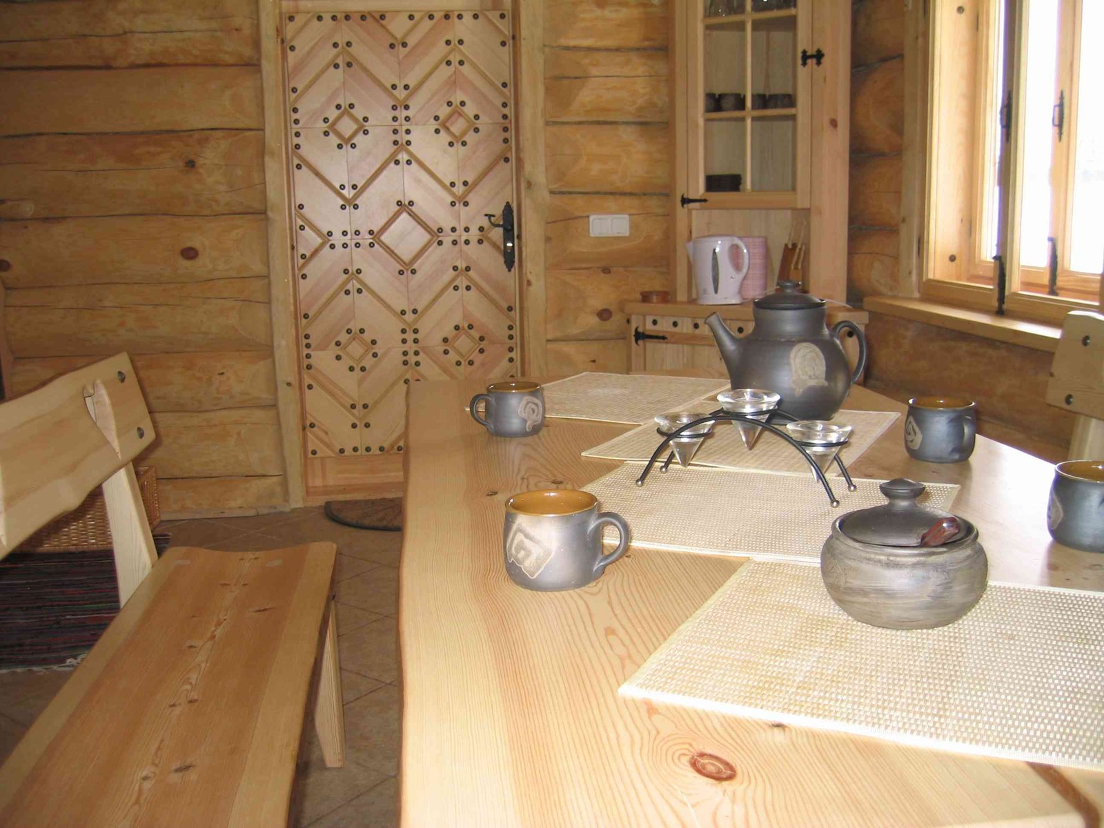 Viesu nams Hotel Brūveri