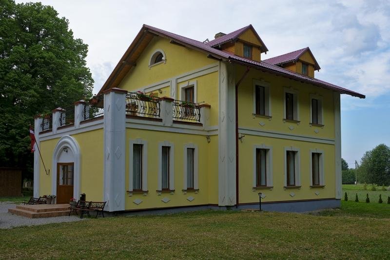 Leču muiža viesu nams