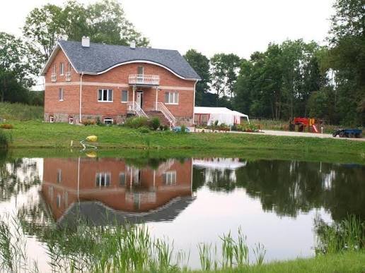Kalnu pūpoli viesu nams