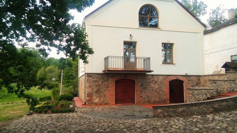 Drustu muižas Kavalieru nams