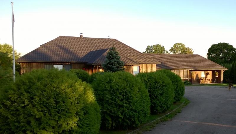 Kuncī&scaron;i viesu nams