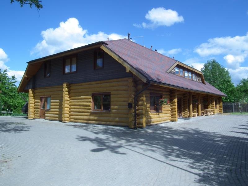 arkHouse viesu nams