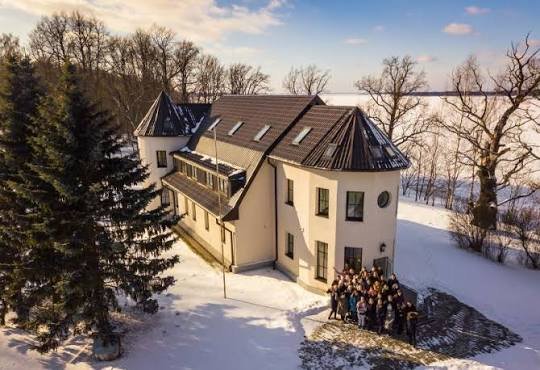 Upes Villa viesu nams