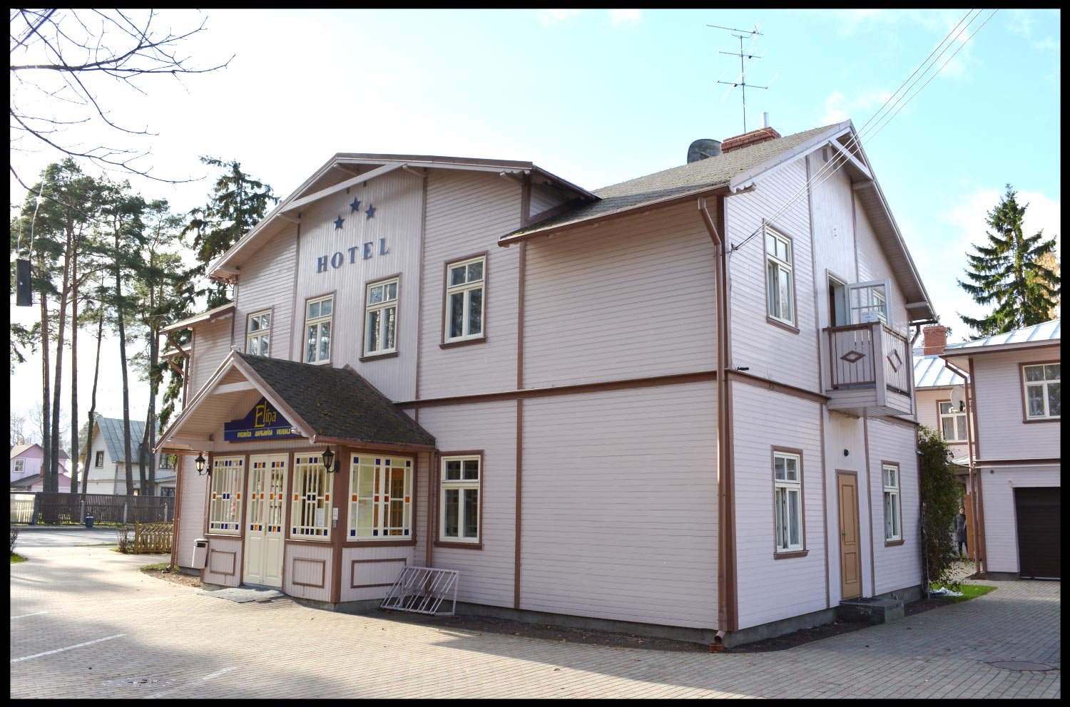 Elīna Hotel
