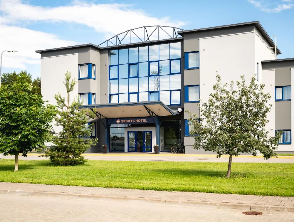 Naktsmājas Sports Hotel